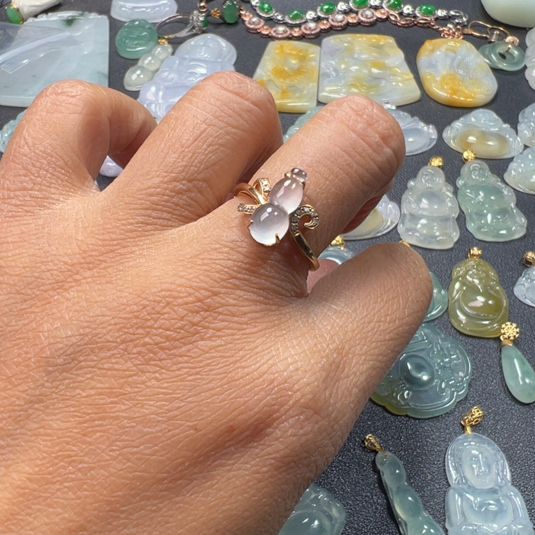 翡翠18K金镶嵌戒指葫芦