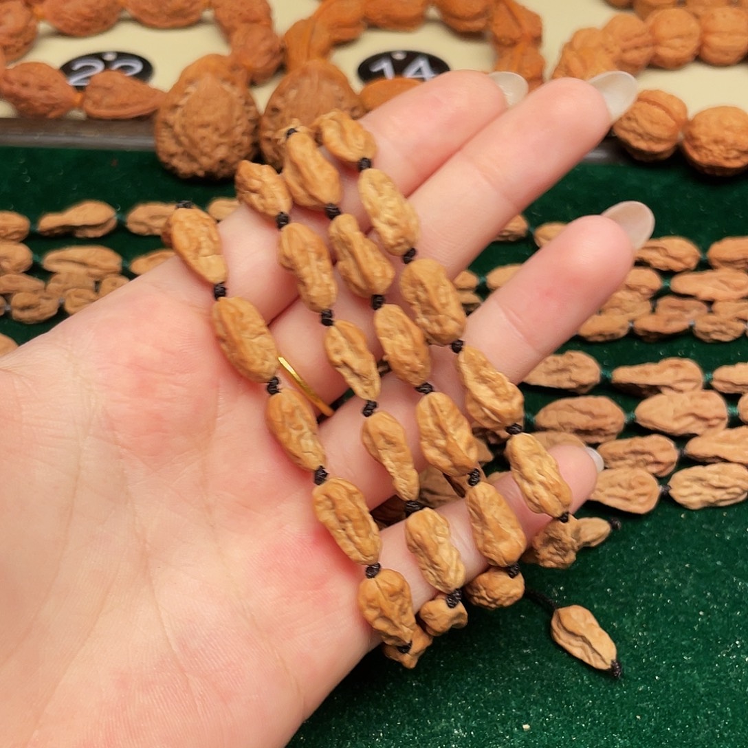 日***落文玩核桃吊坠异形