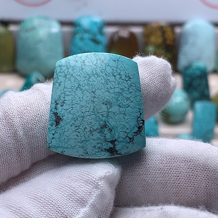 绿松石未镶嵌珠宝奇石10.6克无事牌吊坠