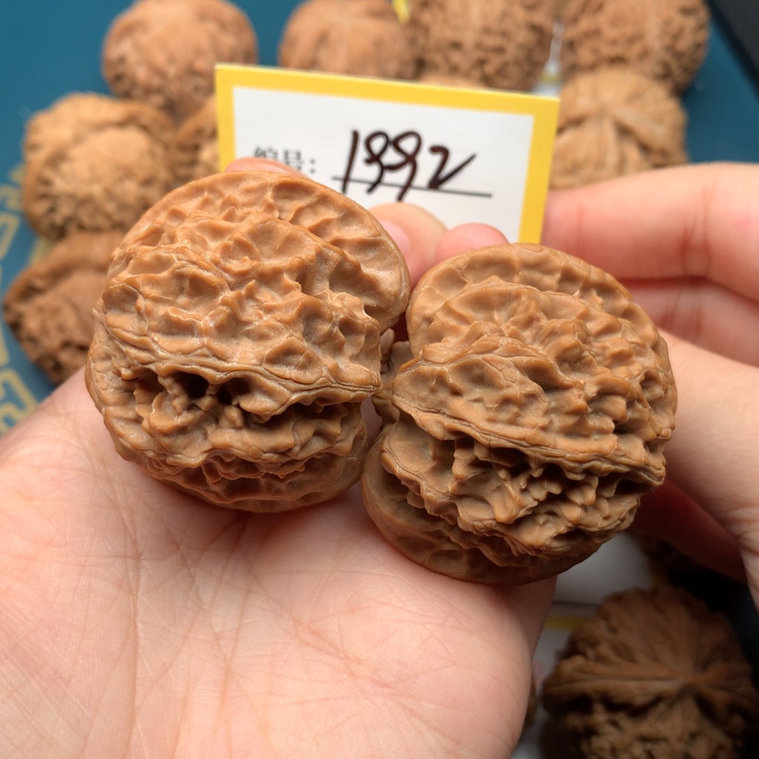 把件文玩核桃44苹果园 1992