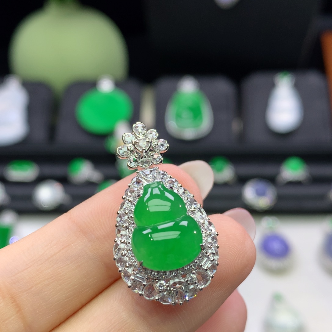 翡翠18K金镶嵌吊坠(不含链)