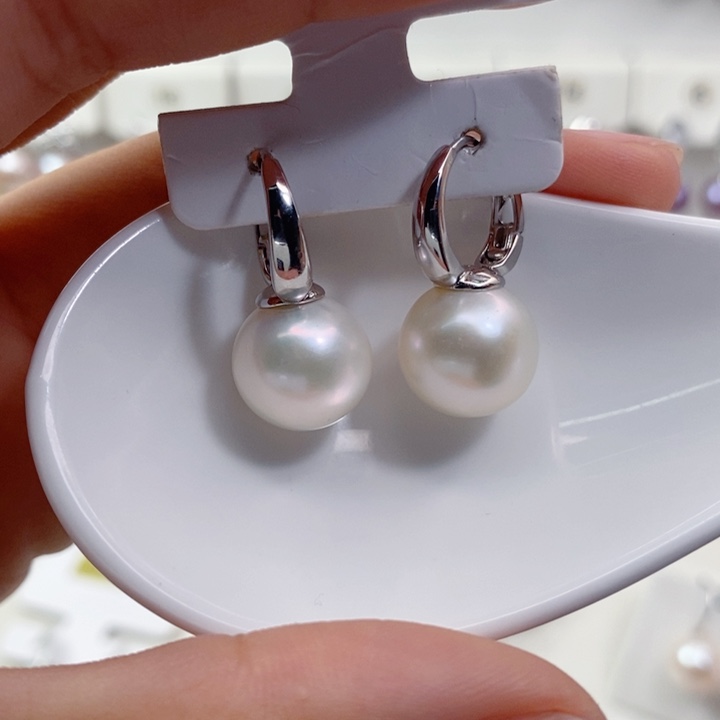钱***多淡水珍珠耳饰银S925镶嵌