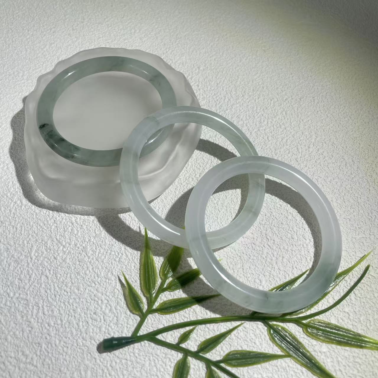 天然玉石 飘翠气质玉手镯 多样性发货 拍一发一 Q180