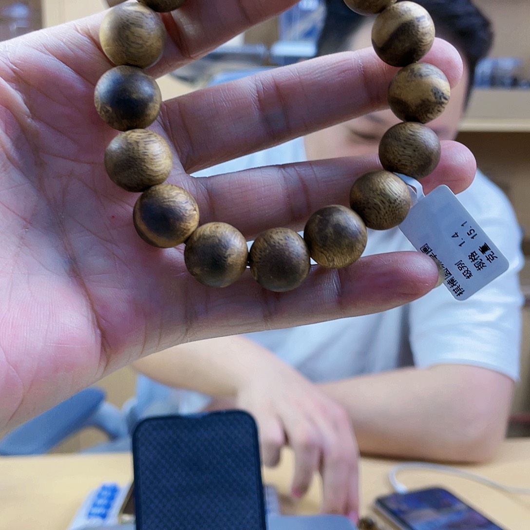 2***o沉香碎屑沉香拍糖结圆珠单圈1.4/15克+多样性发一