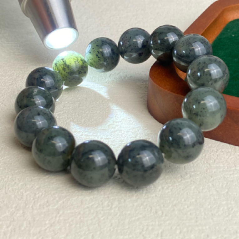 和田玉16mm黑玉青花圆珠手串