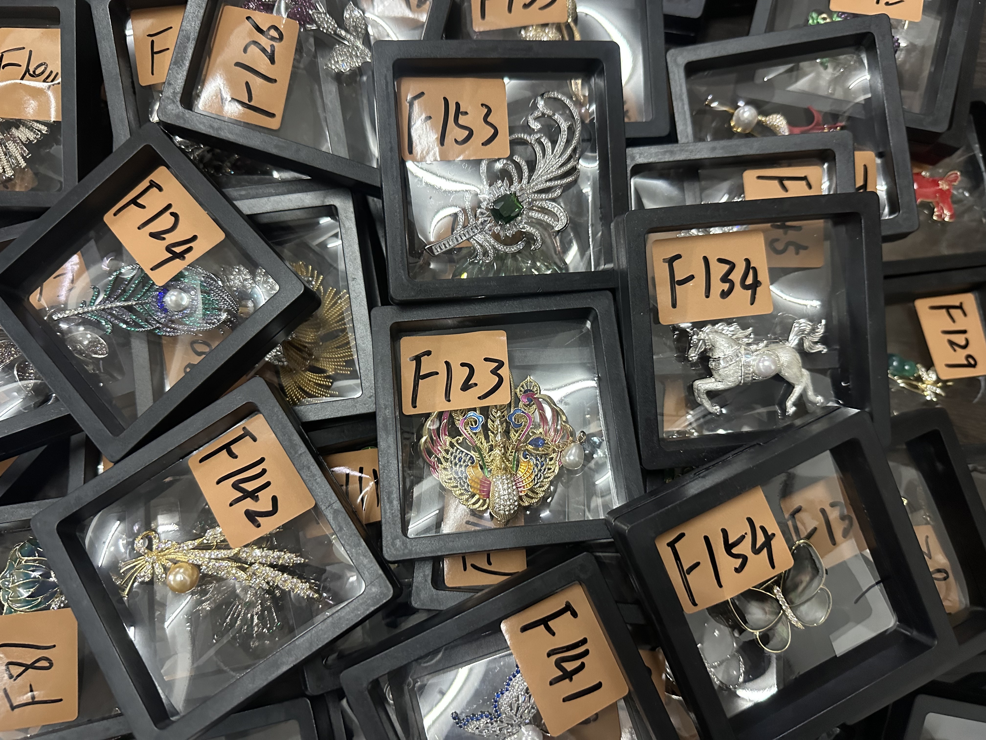 铜合金胸针 【F系列高货合集】高奢重工精致中古设计款-888