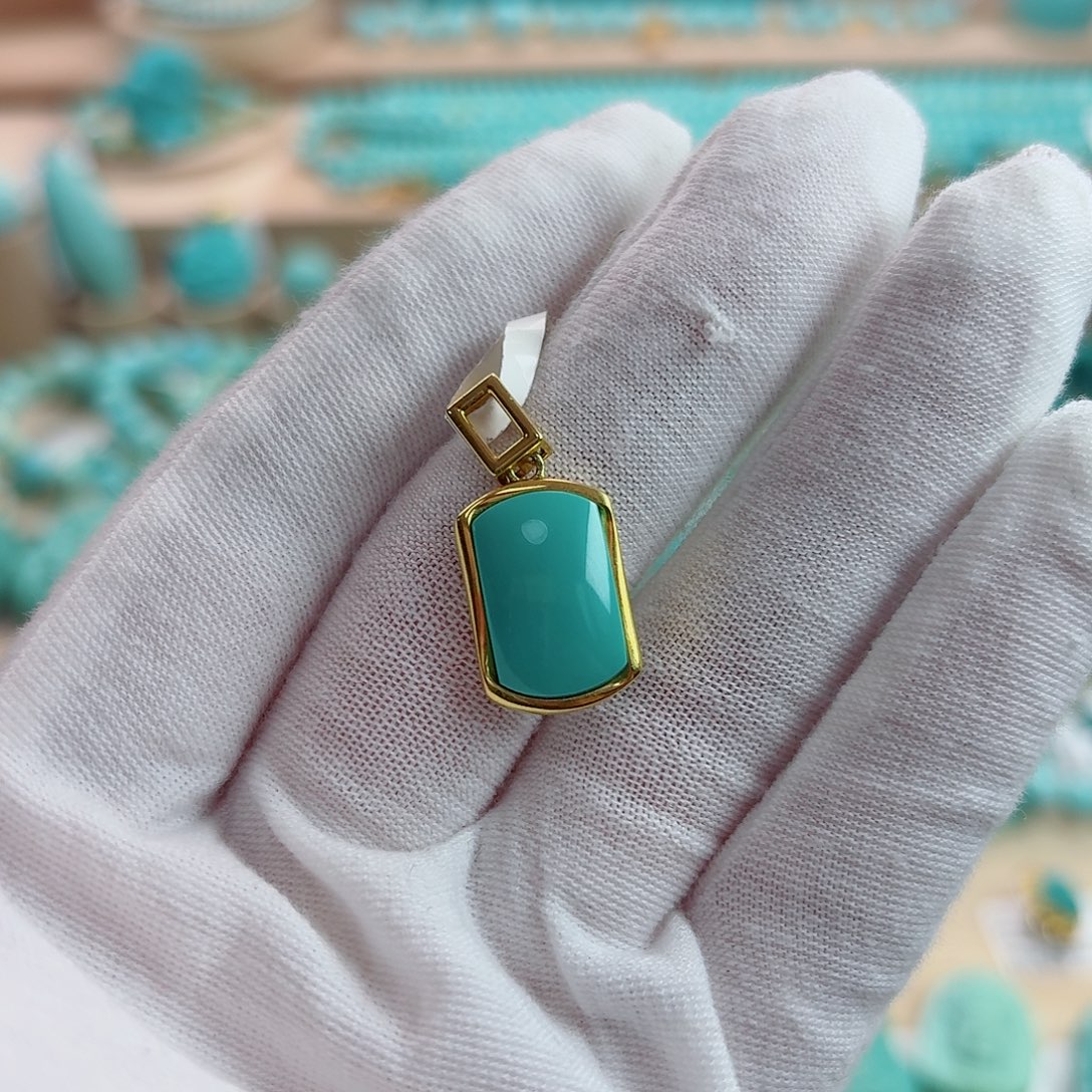 绿松石18K金镶嵌珠宝奇石