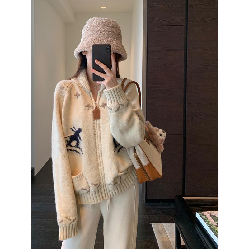 圣诞氛围感针开衫毛衣2025冬季新款滑雪小人设计图案百搭针织上衣