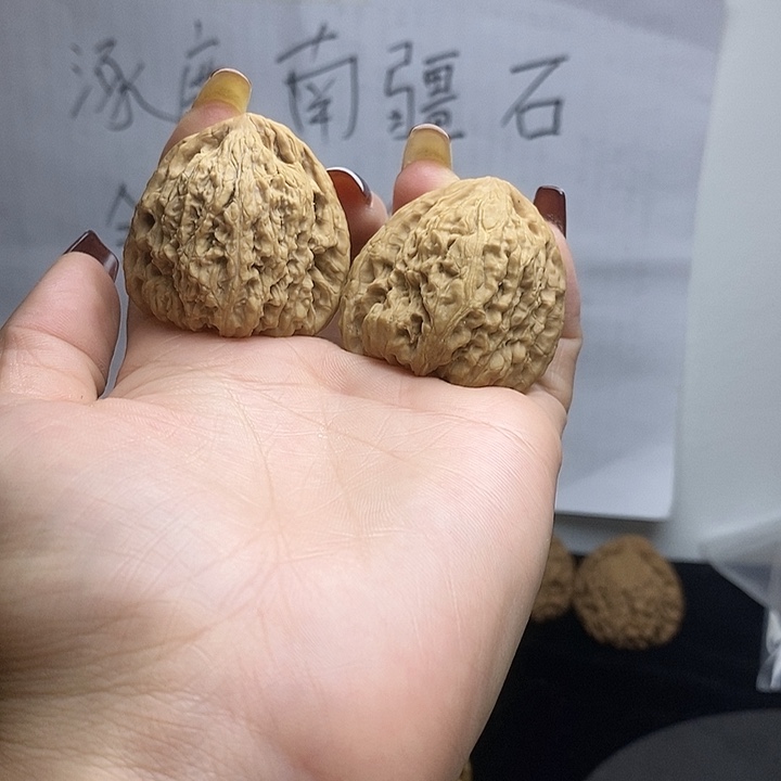 用***9文玩核桃吊坠涿鹿