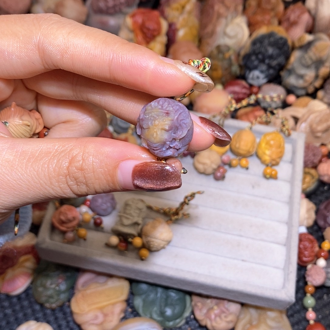 石英质玉手串未镶嵌?*