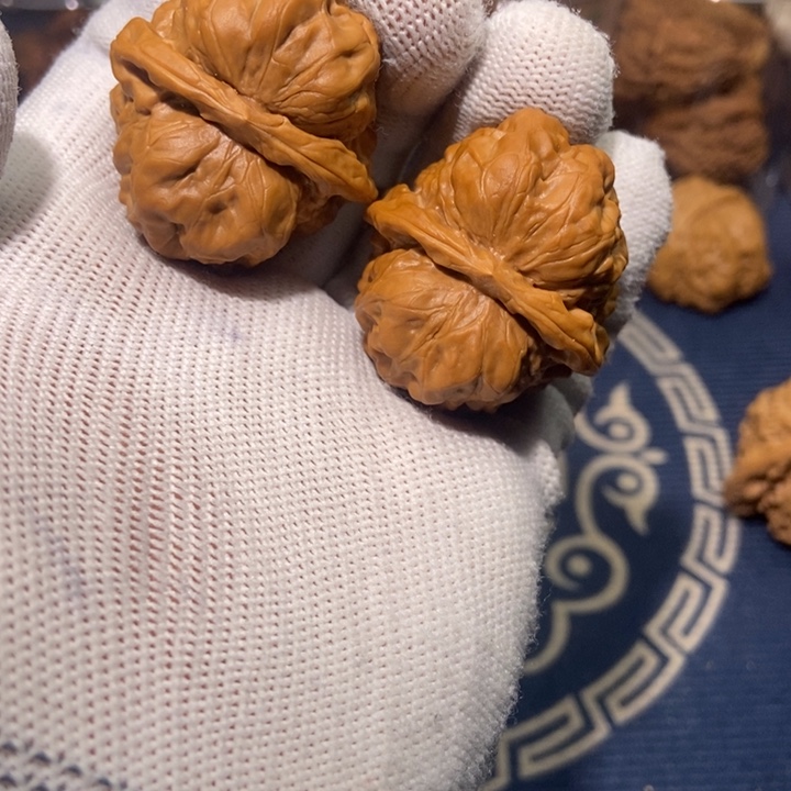 核桃把件?****m蛤蟆36红皮