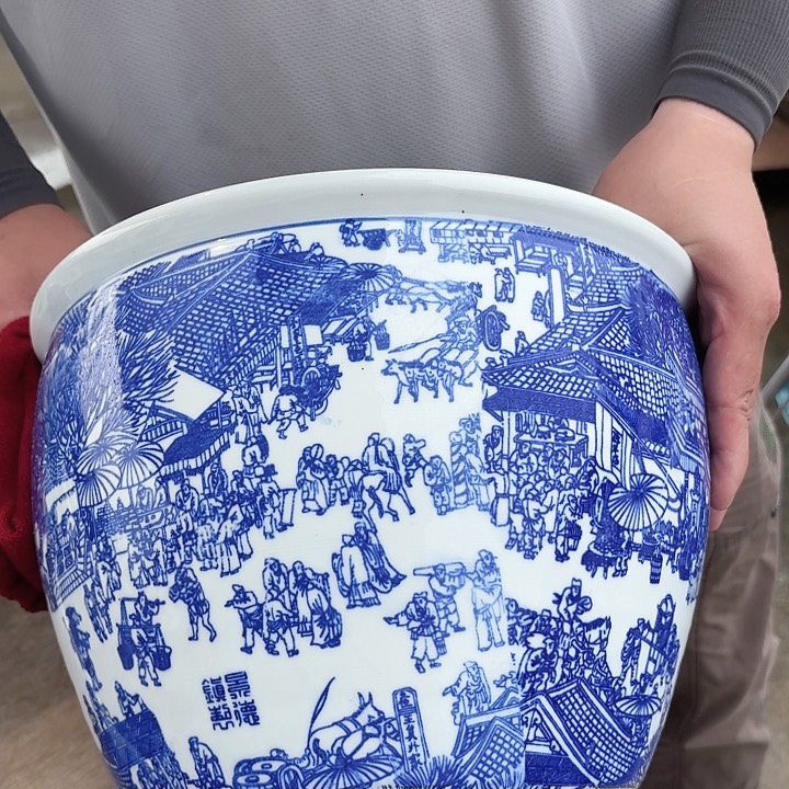 瓷片直径30，高20，直径约为一