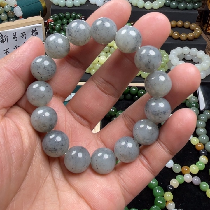 和田玉手串未镶嵌