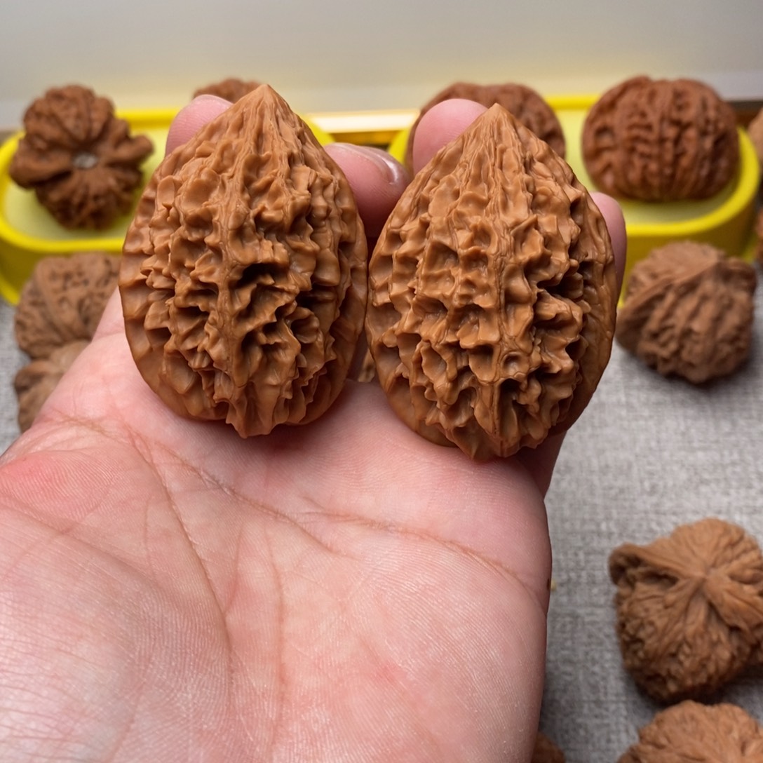 @***爸文玩核桃吊坠39招财鼠