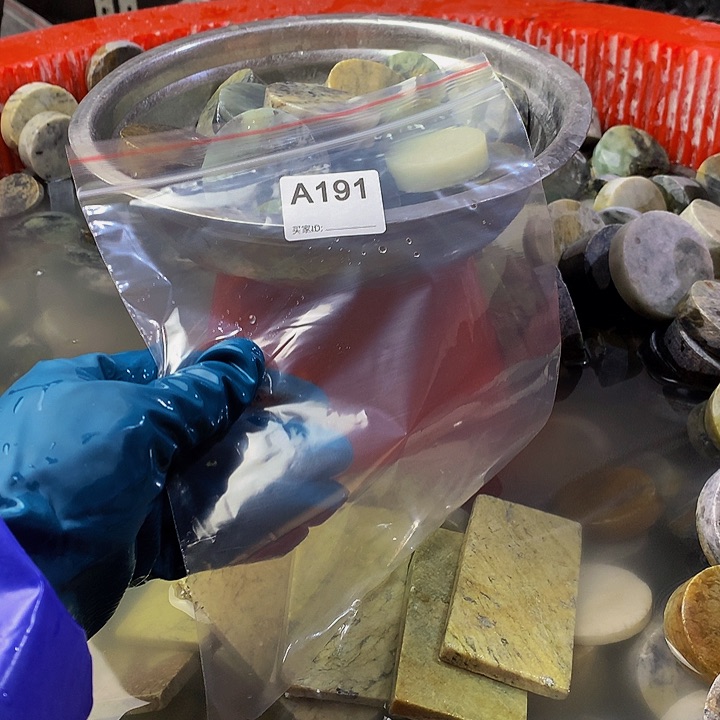 蛇纹石玉原未镶嵌