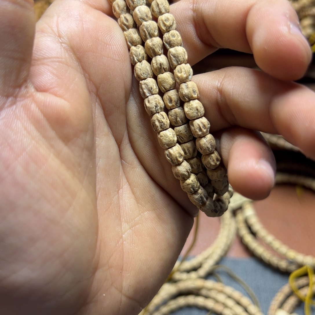 柏木心****雨方块百鬼柏香