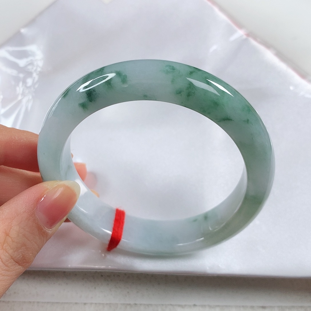 翡翠手镯未镶嵌 正圈①⑤①