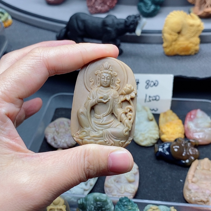 【闪购商品】定制石英质玉吊坠未镶嵌