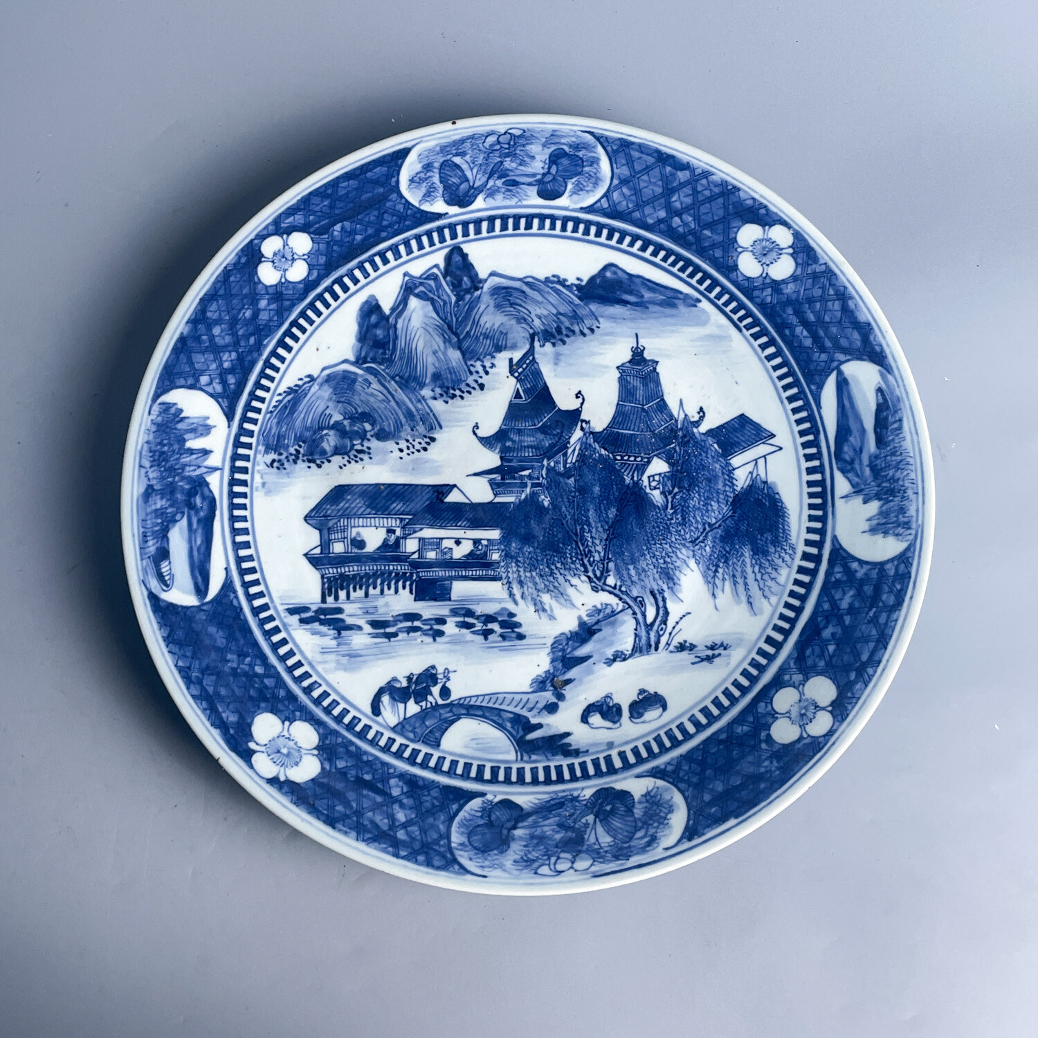M25IC000A78 - 清道光青花山水纹大盘