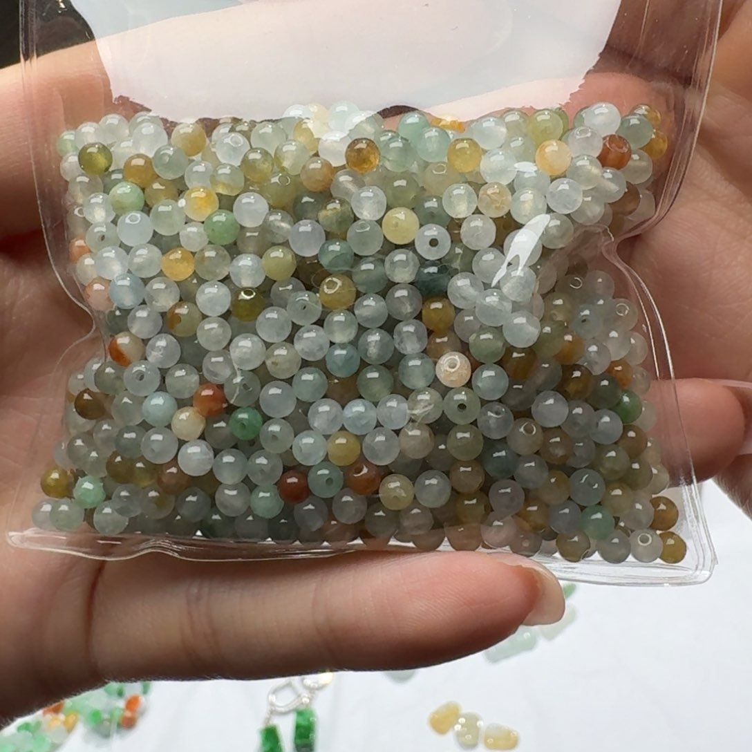 未镶嵌挂件翡翠福利66个，不包邮，拍邮费发货