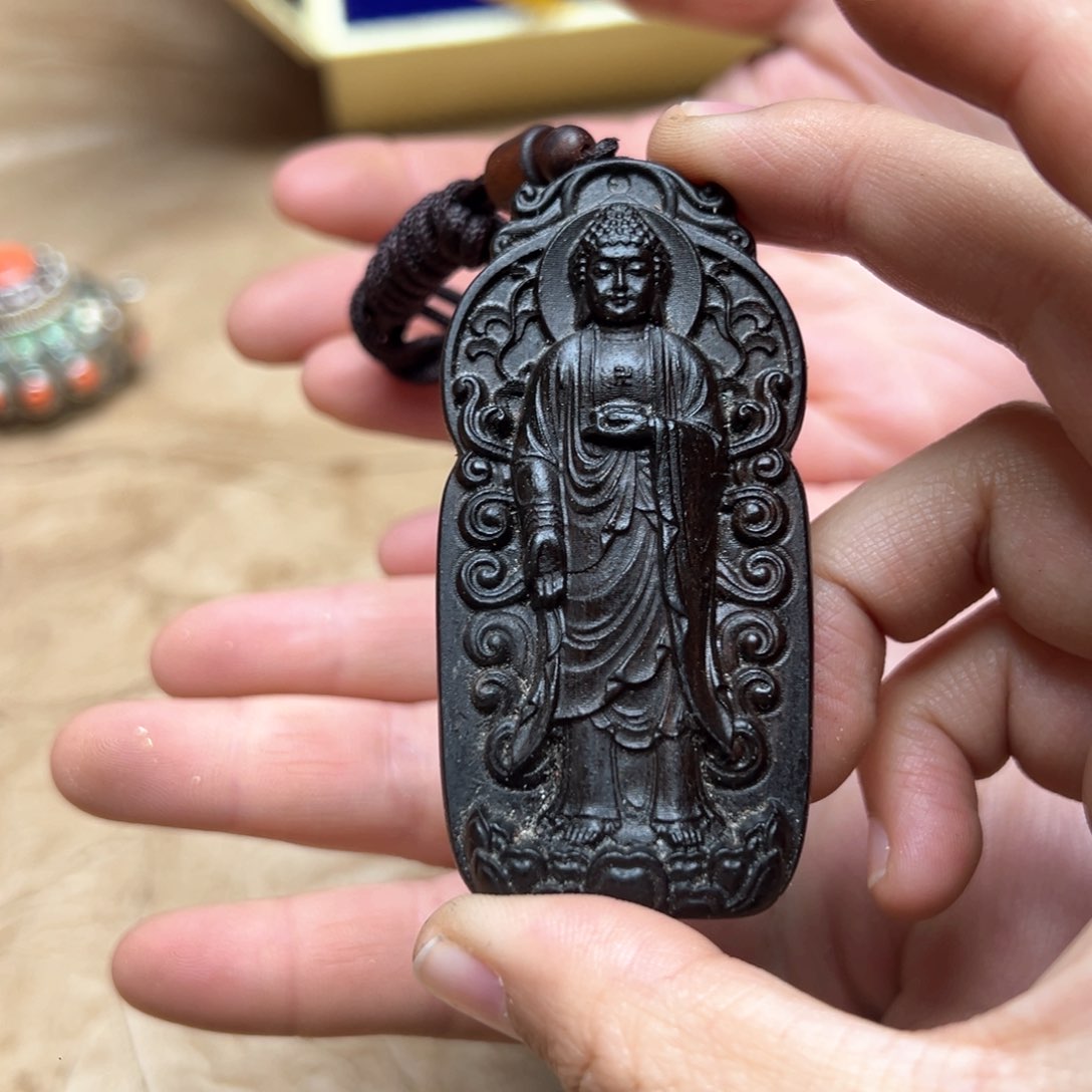 大叶紫檀（黑酸枝木类）