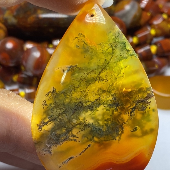 玛瑙/玉髓颈饰未镶嵌