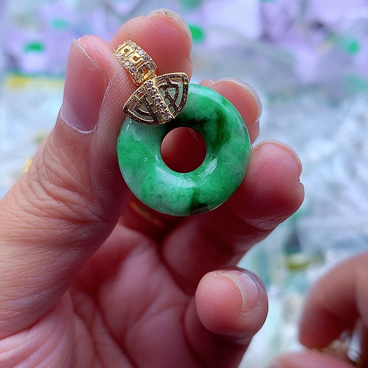 翡翠颈饰银S925镶嵌翡翠