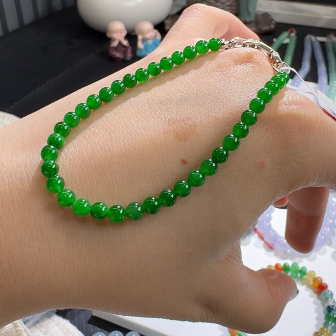 未镶嵌手链翡翠金****y高冰辣阳绿手串卡4.2 高货料子！