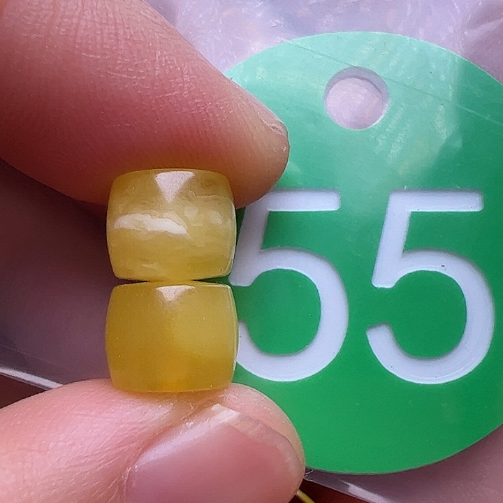 未镶嵌蜜蜡裸石8.6m m