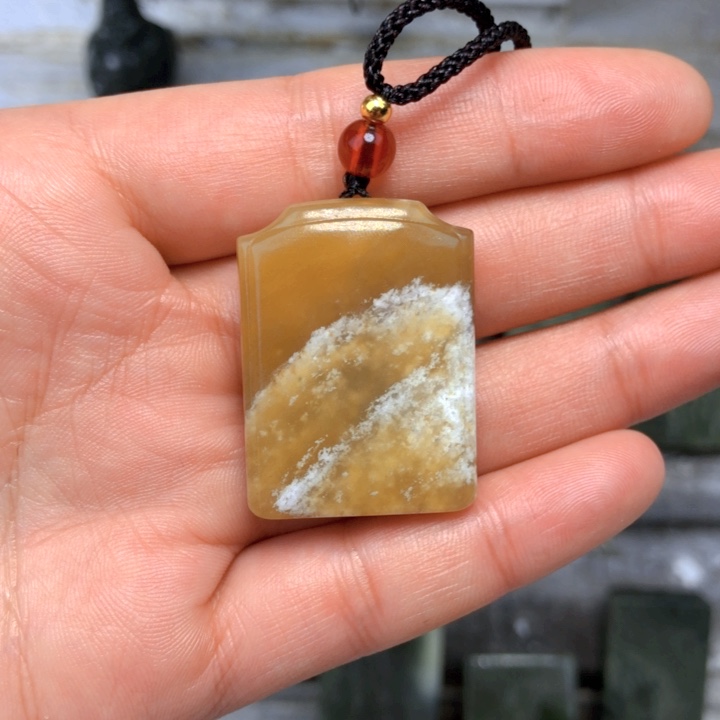 颈饰未镶嵌和田玉