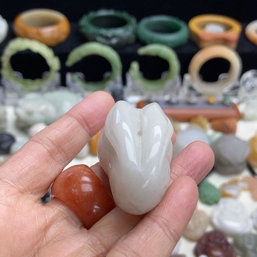 【闪购商品】石英质玉手镯55未镶嵌