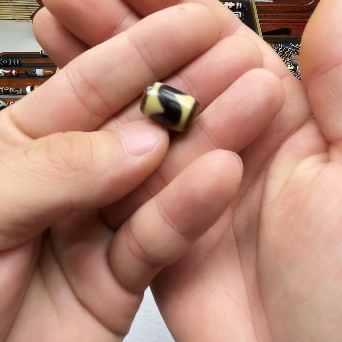 玛瑙/玉髓颈饰未镶嵌十*灶