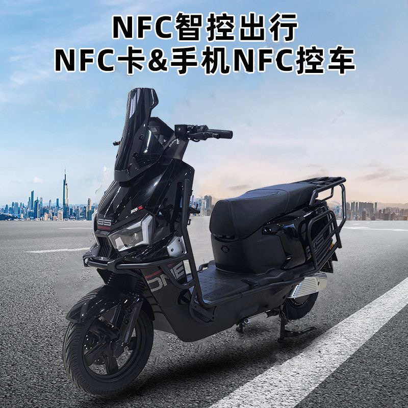 新国标高速长续航外卖换电大功率电动摩托车