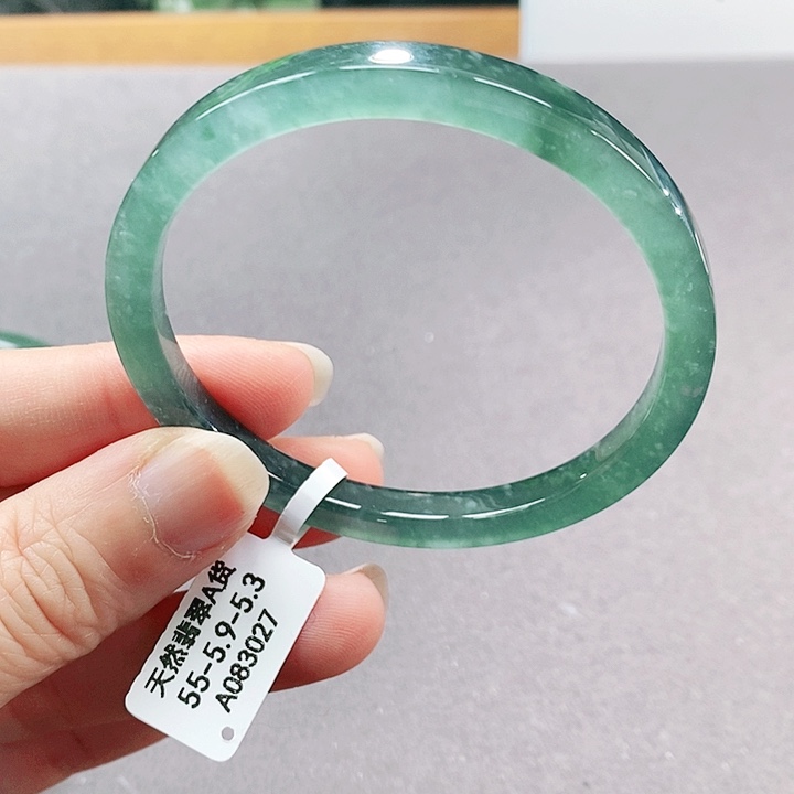【闪购商品】翡翠手镯（圆镯）未镶嵌