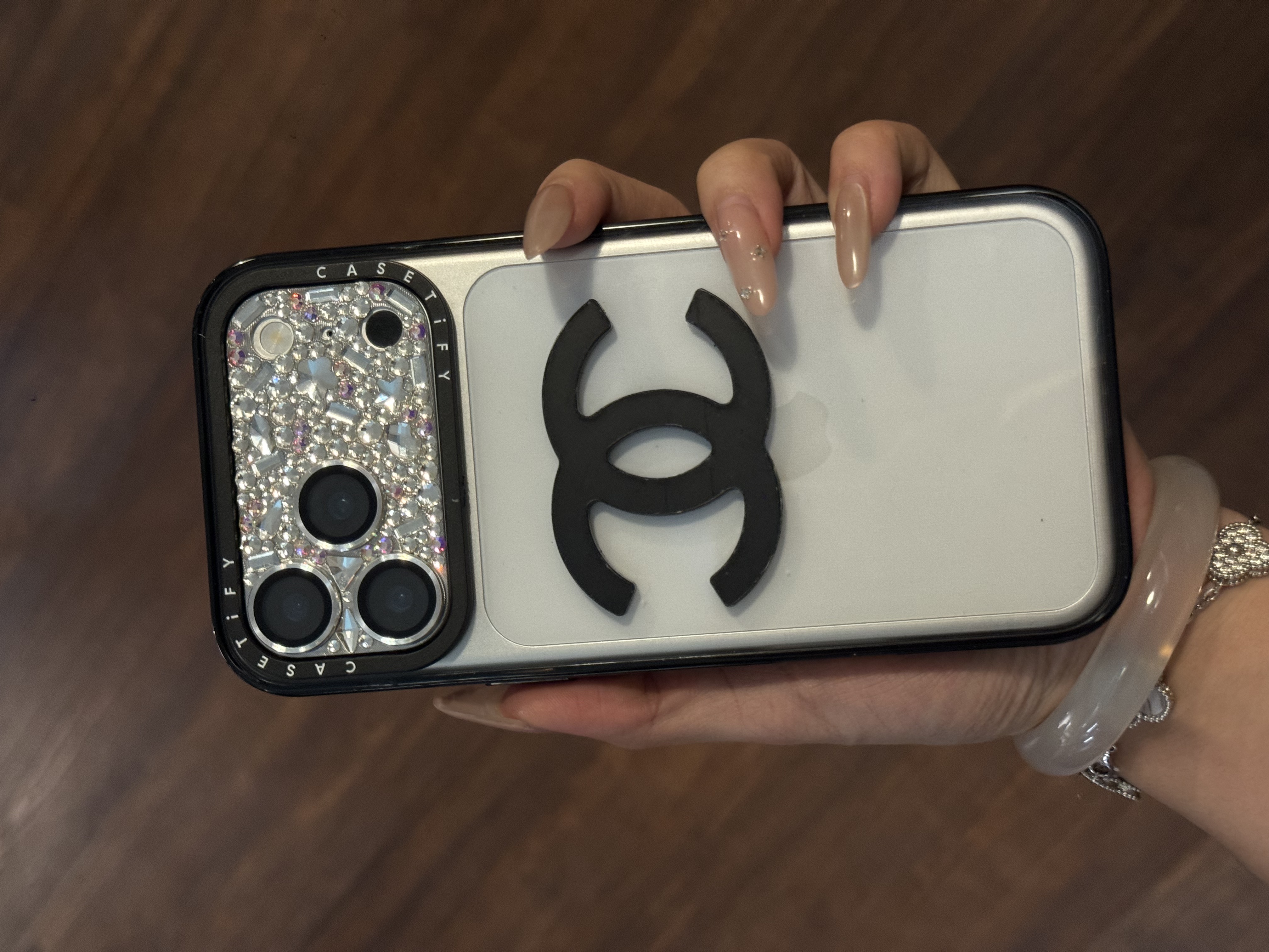 香香透明壳轻奢潮牌全包大视窗适用苹果17ProMax手机壳星尚轻奢