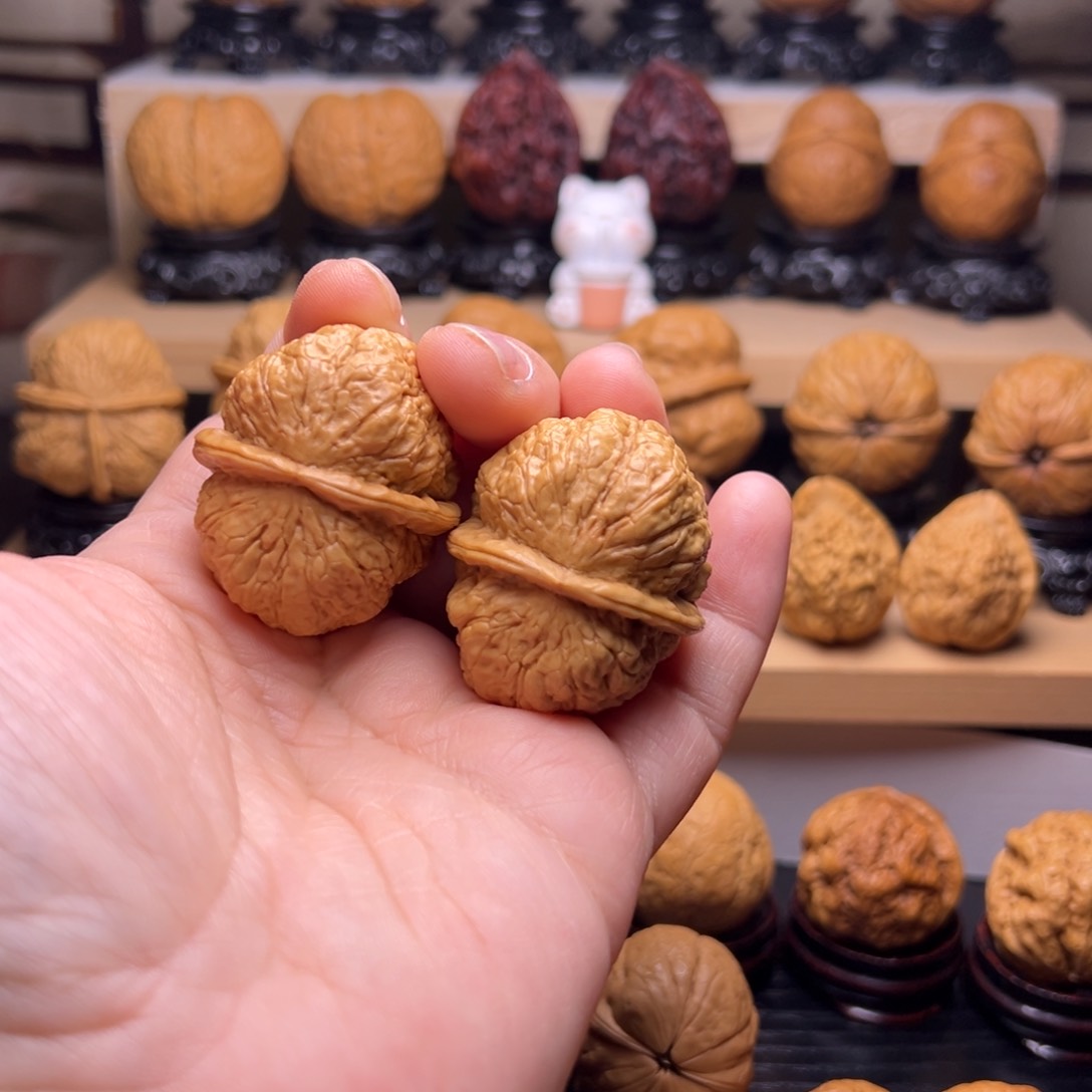 文玩核桃吊坠22w天顶蟾