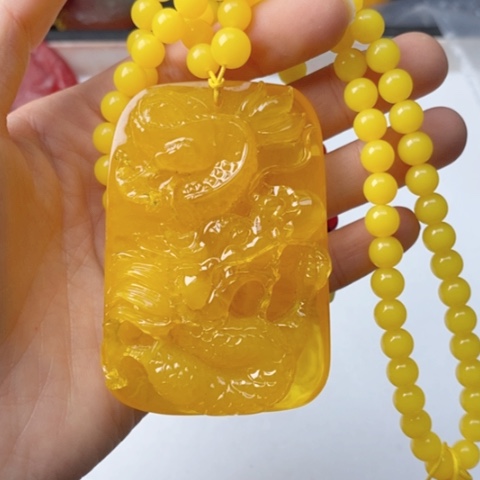 琥珀吊坠(赠链)未镶嵌108