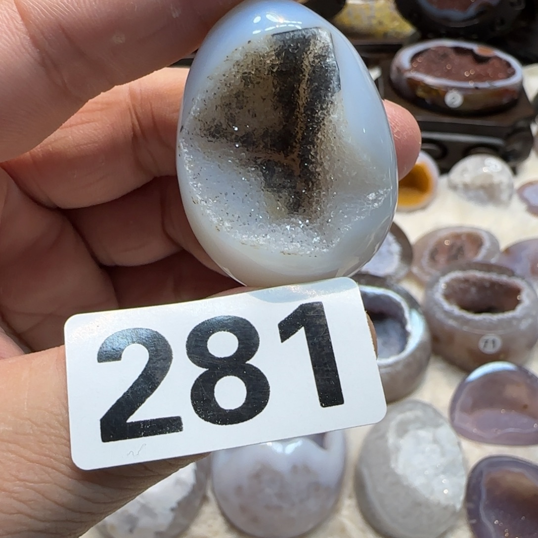 水晶未镶嵌大型摆件（非配饰）