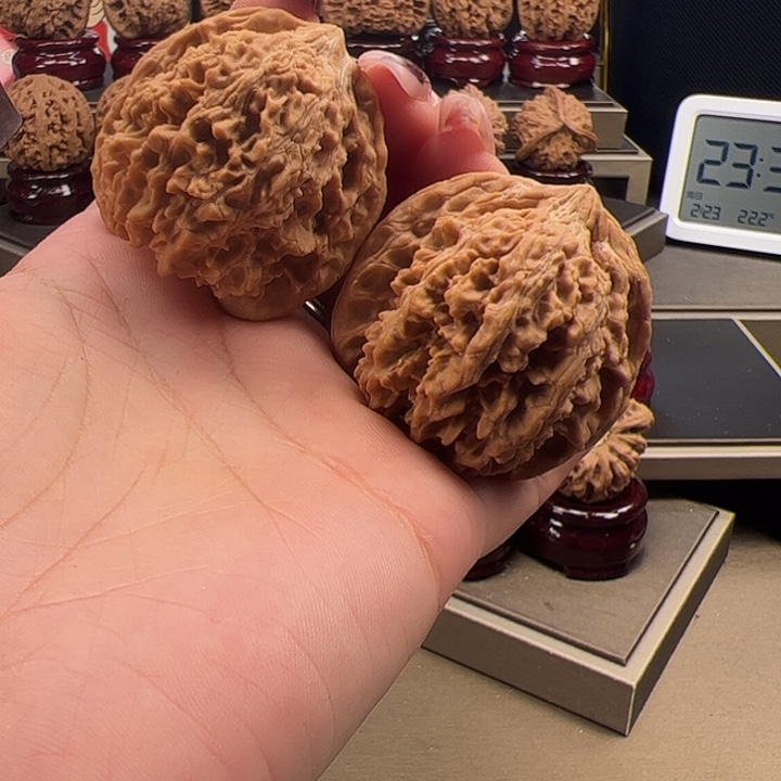 文玩核桃把件42 满天星