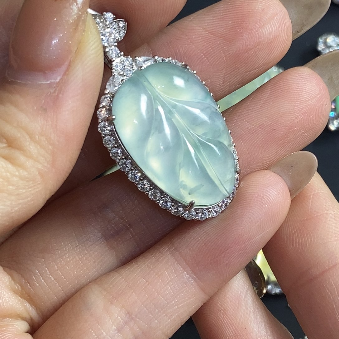 晴***者翡翠银S925镶嵌颈饰天然翡翠