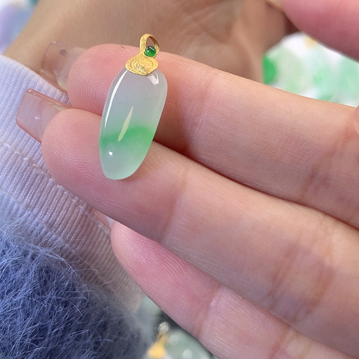 【闪购商品】翡翠吊坠(赠链)18K金镶嵌