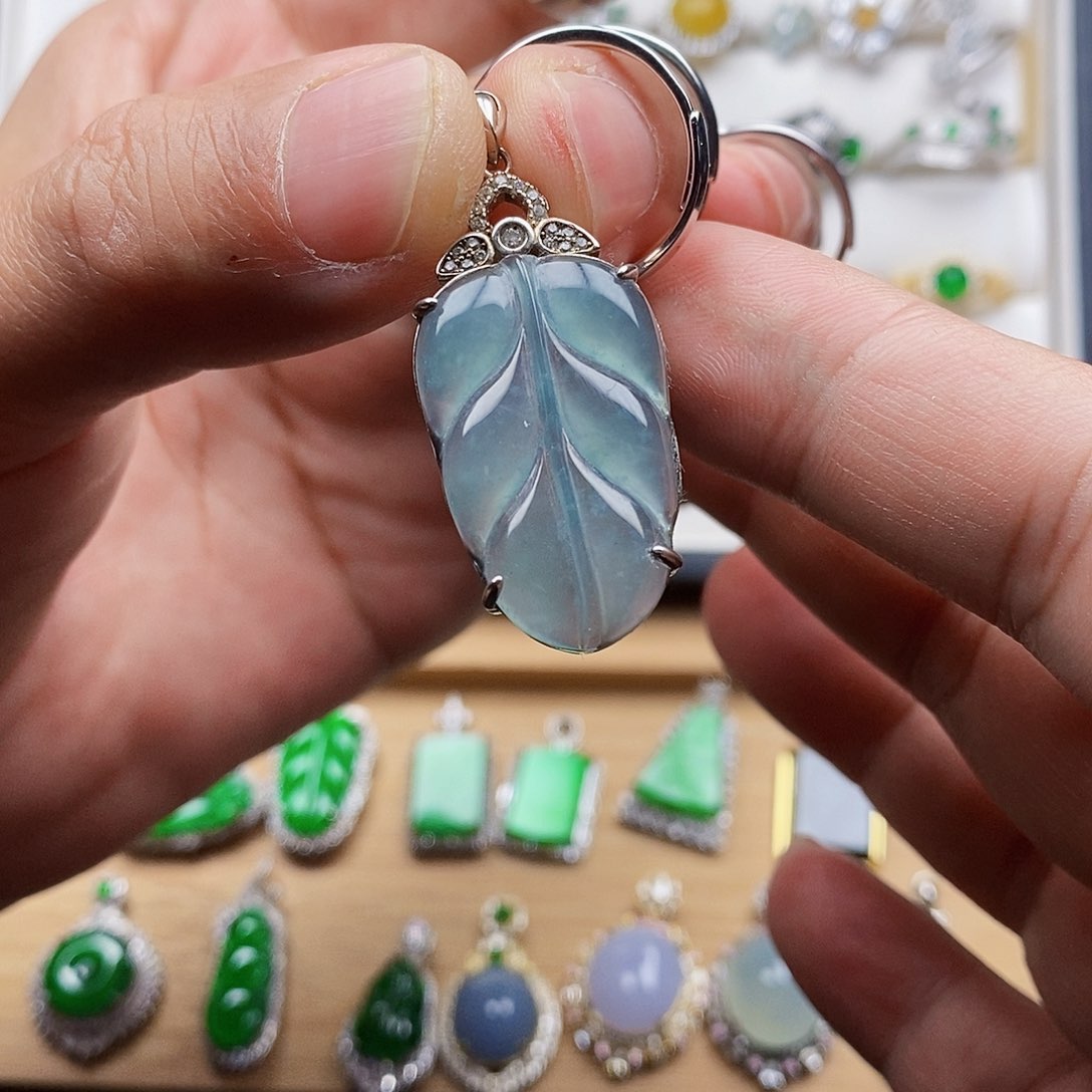 颈饰银S925镶嵌翡翠w w