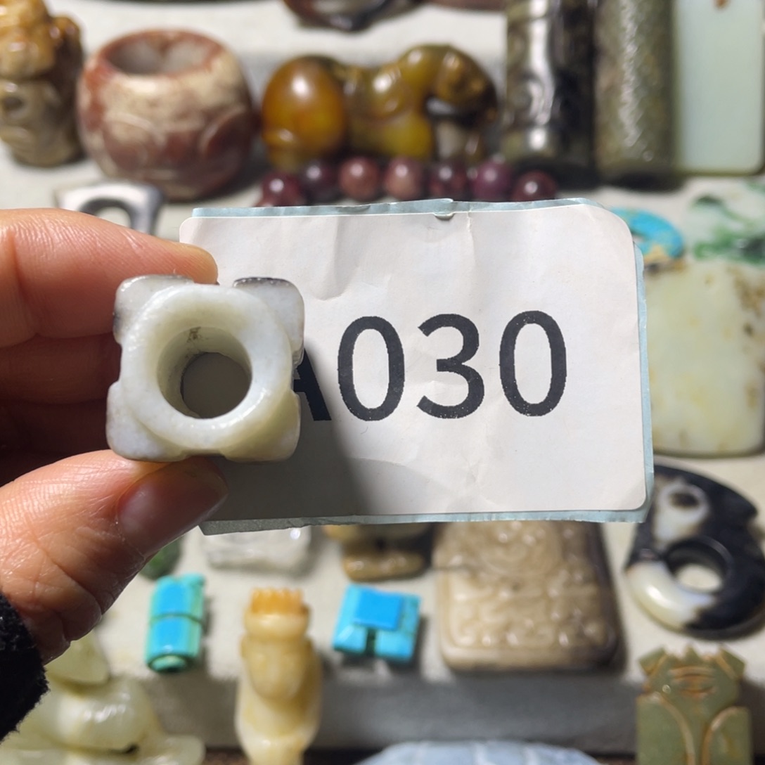 未镶嵌和田玉挂件