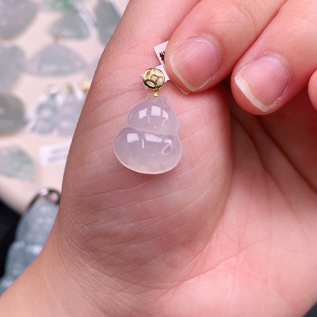 翡翠颈饰18K金镶嵌冰胶葫芦