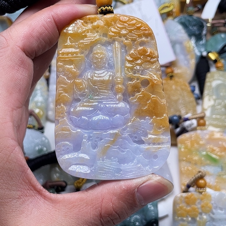 恐****翡翠未镶嵌颈饰天然翡翠