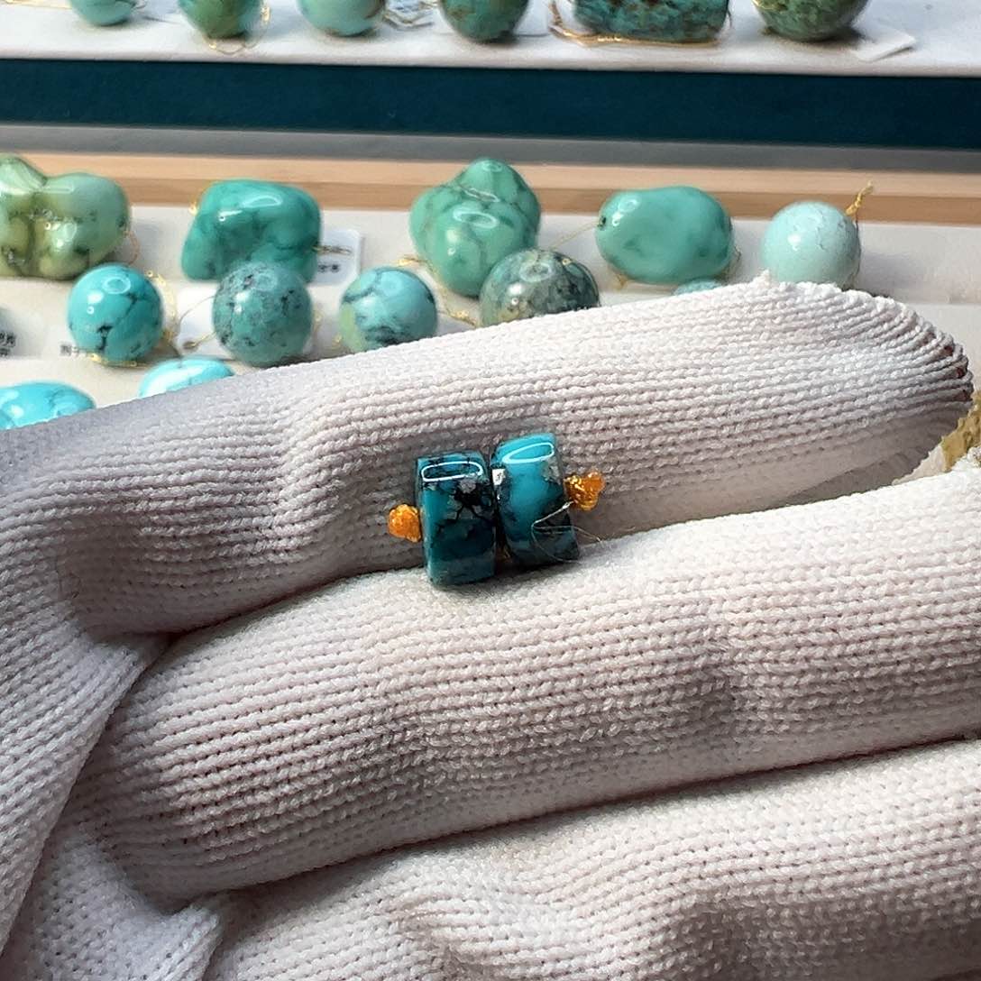 绿松石配饰未镶嵌