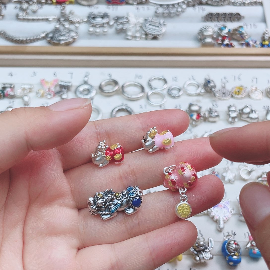 无足银足银999，四个