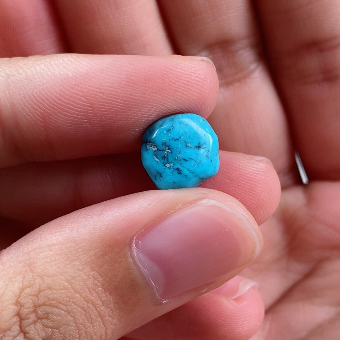 绿松石颈饰未镶嵌