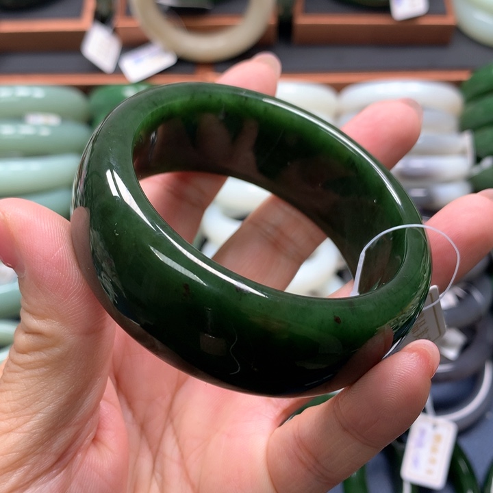 【闪购商品】未镶嵌手镯和田玉（碧玉）10