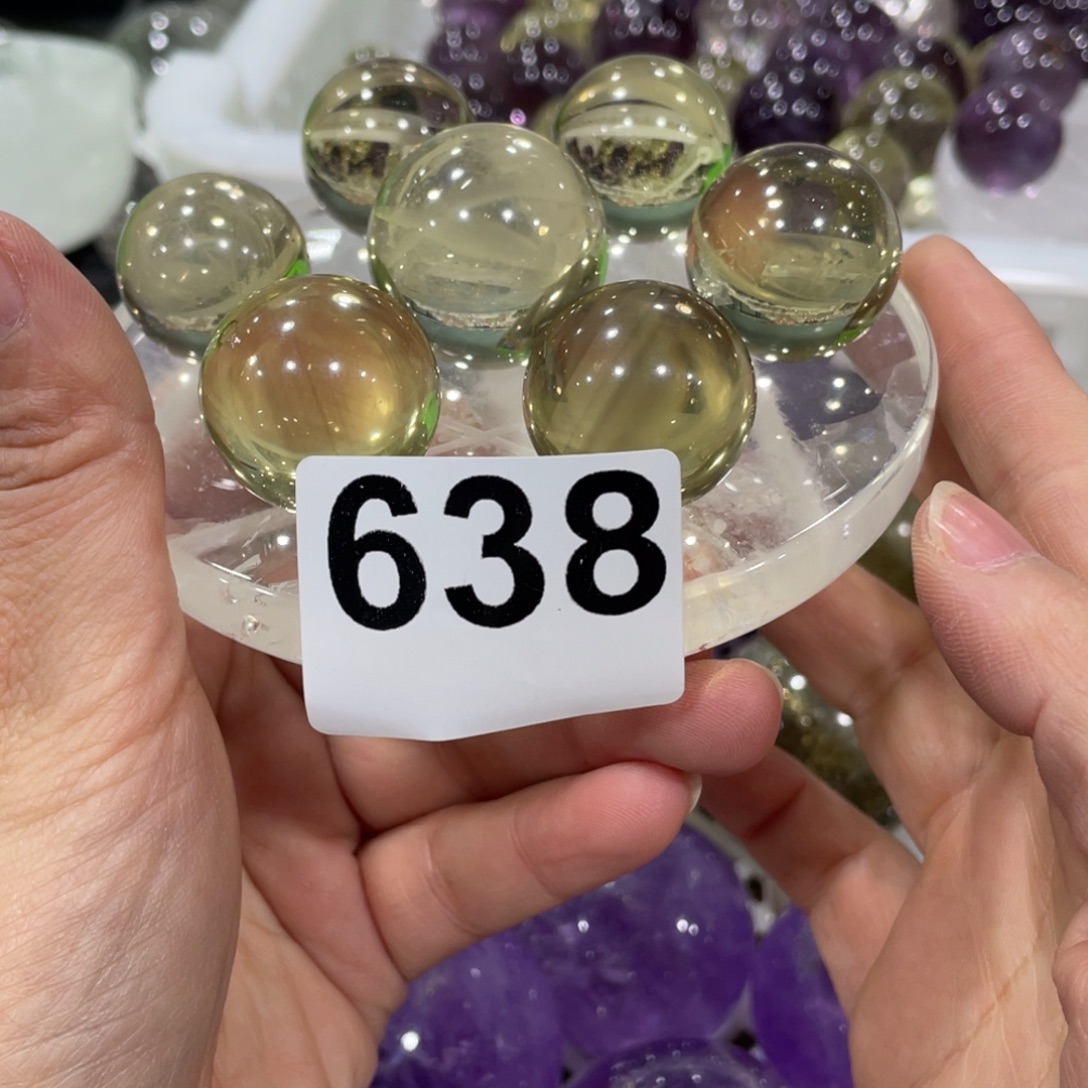 洪***洪未镶嵌珠宝半成品水晶